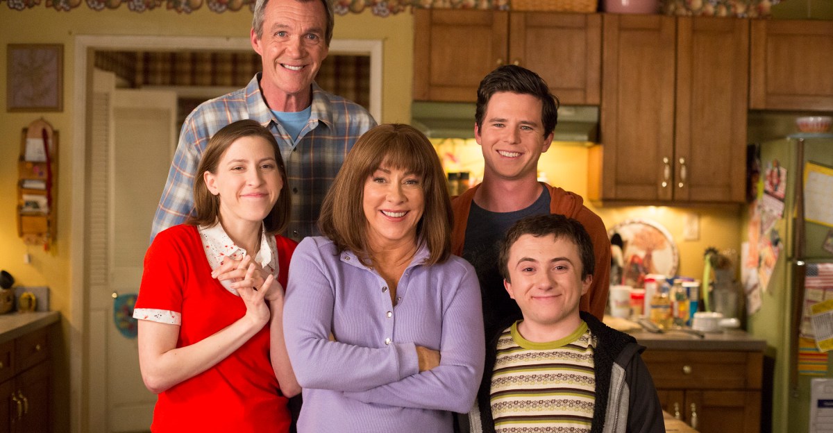Behind The Middle: How Roseanne Writers Crafted ABC's Relatable Family Sitcom